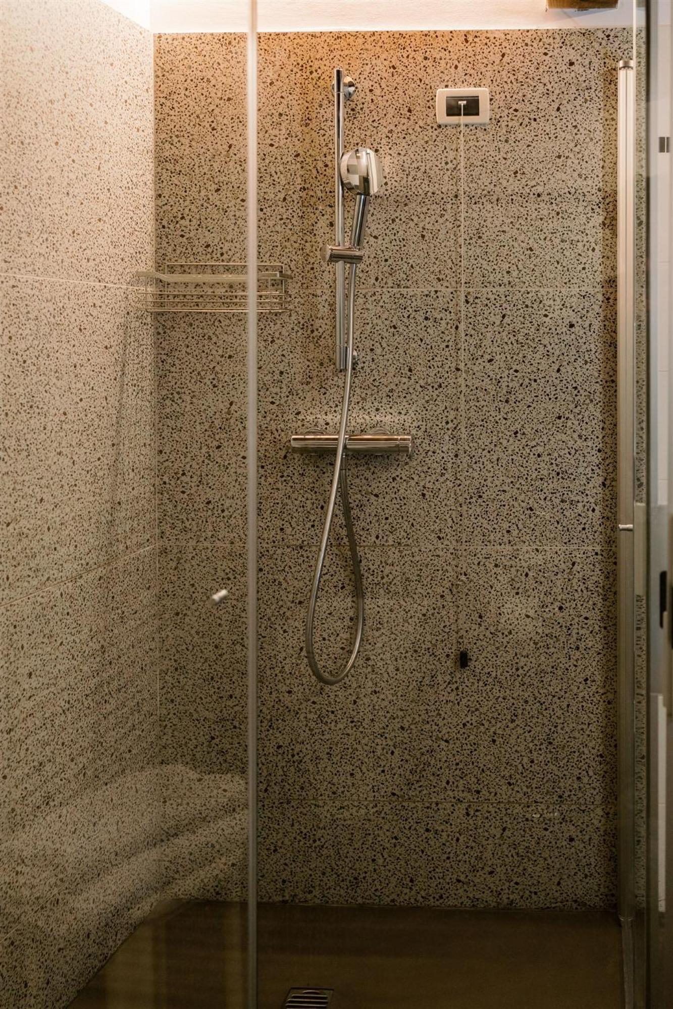 פררה Hotel Carlton מראה חיצוני תמונה