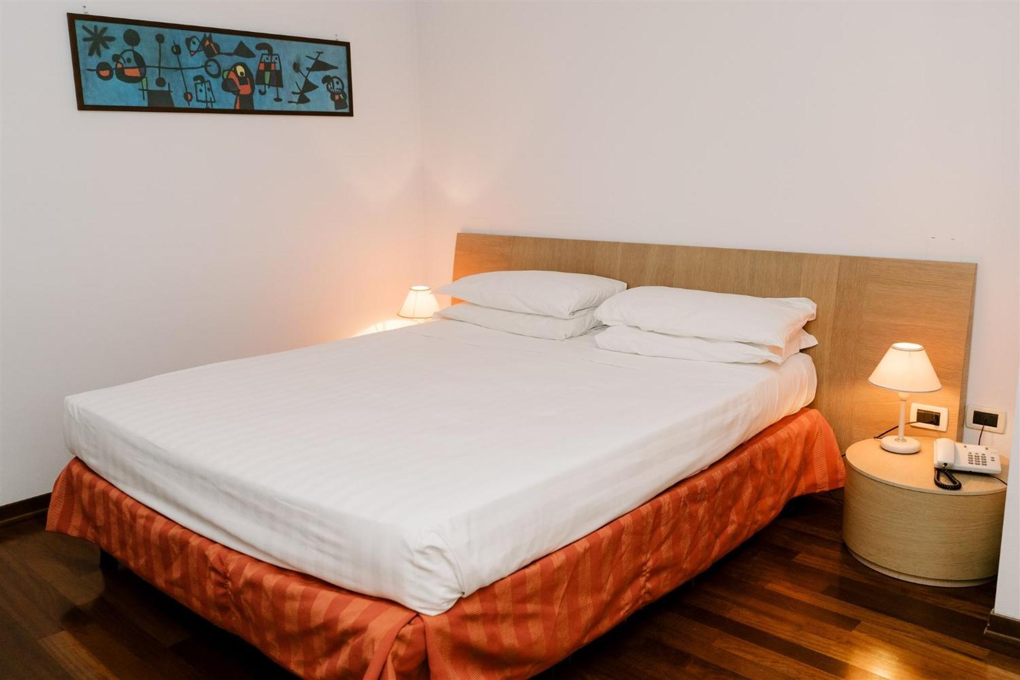 פררה Hotel Carlton מראה חיצוני תמונה